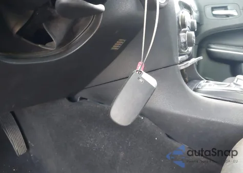 2019 Chrysler 300 Touring из США, поврежденный, VIN 2C3CCAAG1KH746059